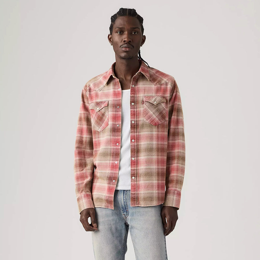 LEVI'S（リーバイス）BARSTOW STANDARD FIT WESTERN SHIRT モデル着用 正面上半身 857440131