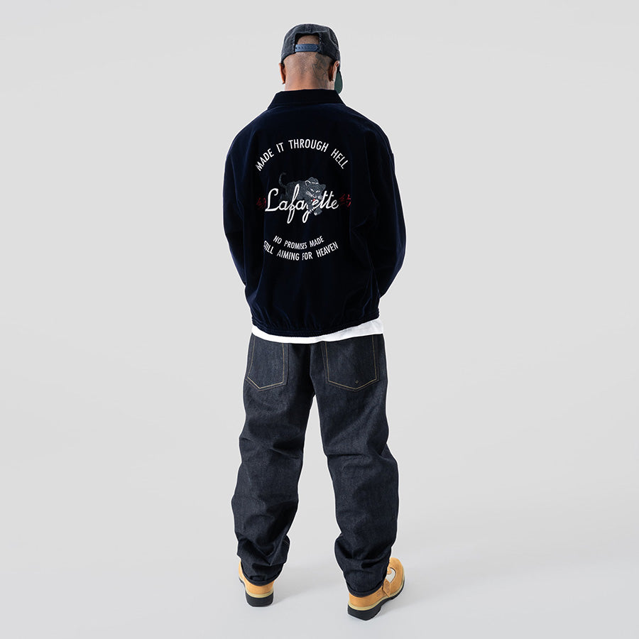 LFYT 5 POCKET DENIM PANTS BAGGIE FIT デニムパンツ インディゴ モデル着用 正面全身 LA261101