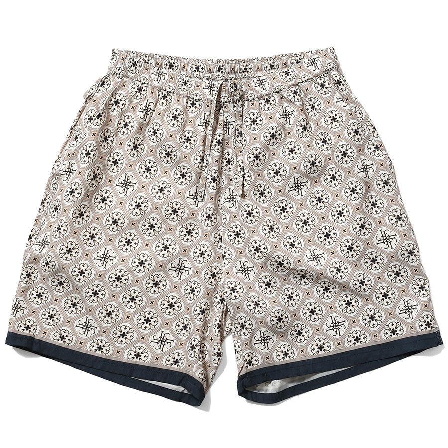 LFYT ARABESQUE PATTERN EASY SHORTS ホワイト 正面平置き