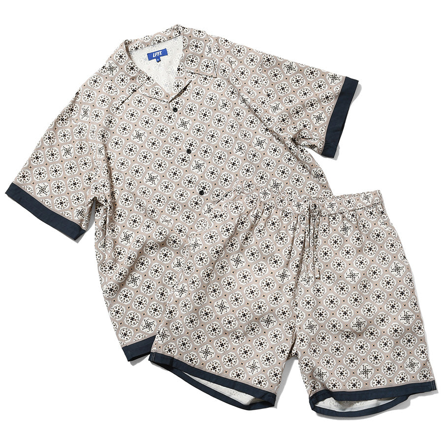LFYT ARABESQUE PATTERN EASY SHORTS ホワイト セットアップ画像