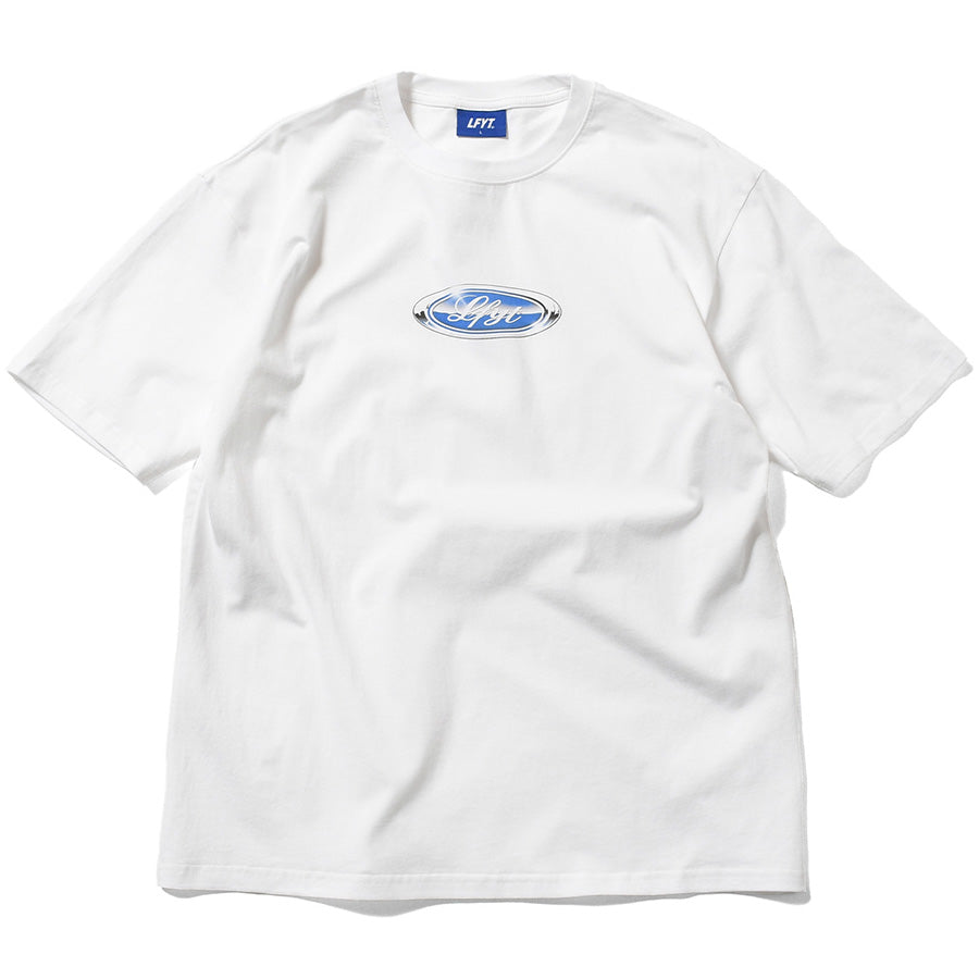LFYT Tシャツ ホワイト エンブレムプリント 正面
