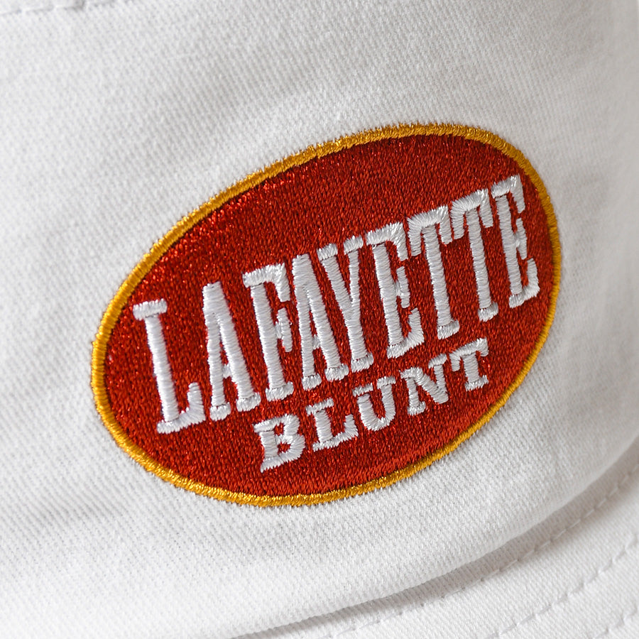 LFYT（エルエフワイティー）BLUNT BUCKET HAT ホワイト ワッペンロゴ刺繍 LS261407