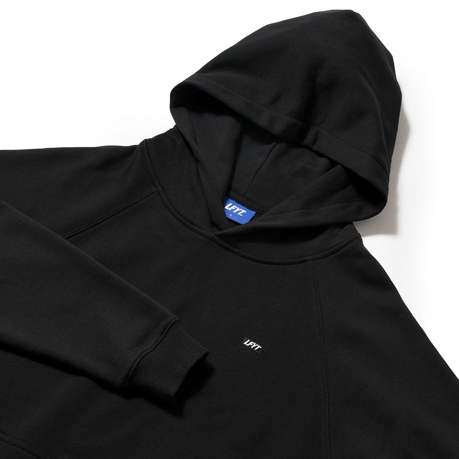 LFYT BOX LOGO HOODIE スウェット パーカー ブラック フロント上部 LA260501