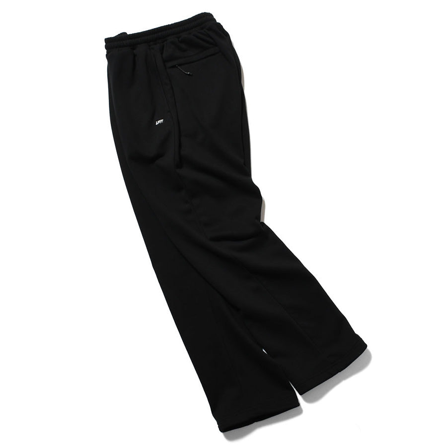 LFYT BOX LOGO SWEAT PANTS スウェットパンツ ブラック 横向き 平置き LA261203