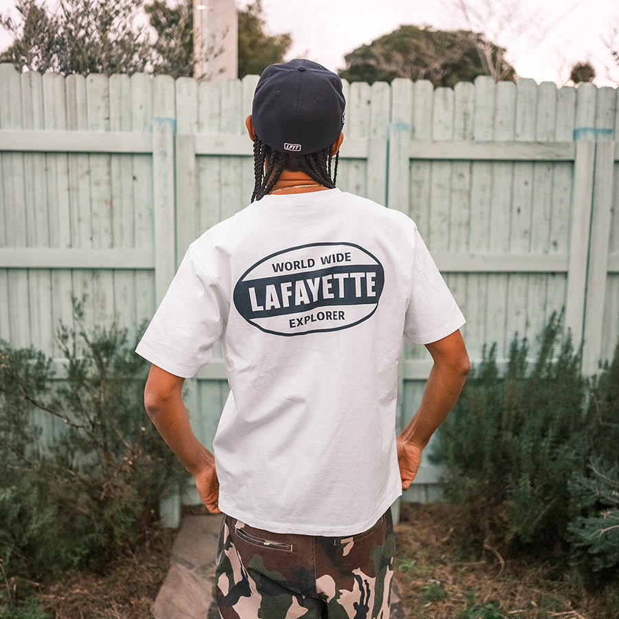 LFYT ホワイト 着用 後ろスタイル