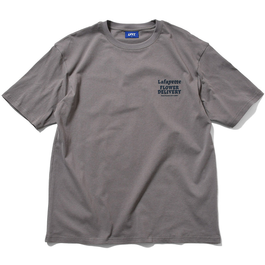 LFYT FLOWER DELIVERY TEE チャコール 正面平置き