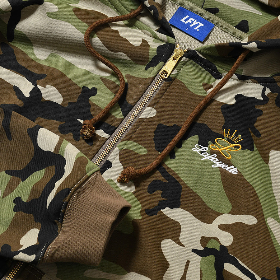 LFYT 刺繍ロゴ ウッドランドカモ ディテール