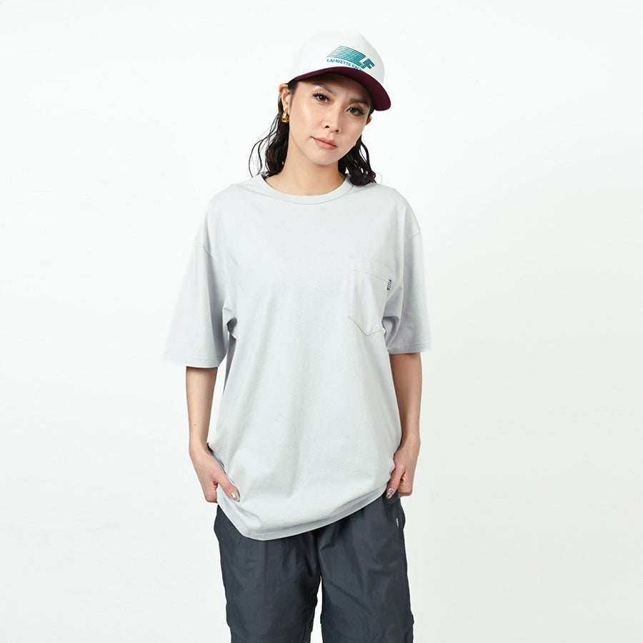 LFYT ライトグレー 着用 正面スタイル