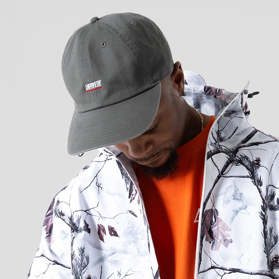 LFYT SPORTS LOGO DAD HAT キャップ オリーブ モデル着用 LA261401