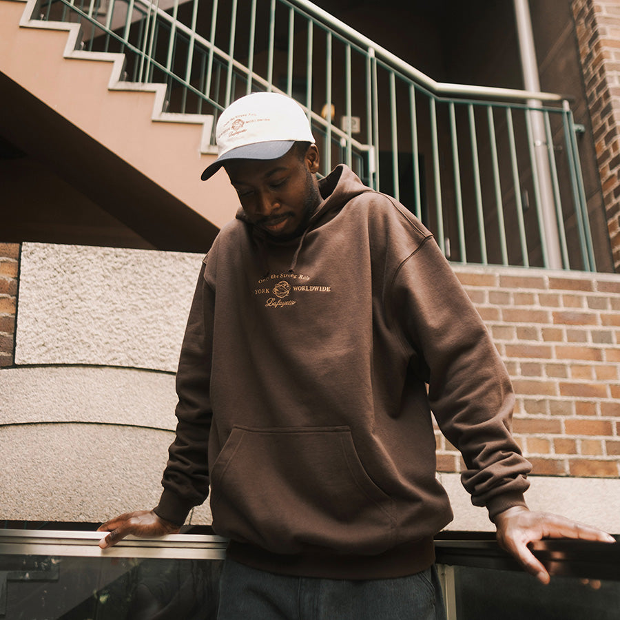 LFYT UNISPHERE DAD HAT ダッドハット キャップ ナチュラル モデル着用 LA261402