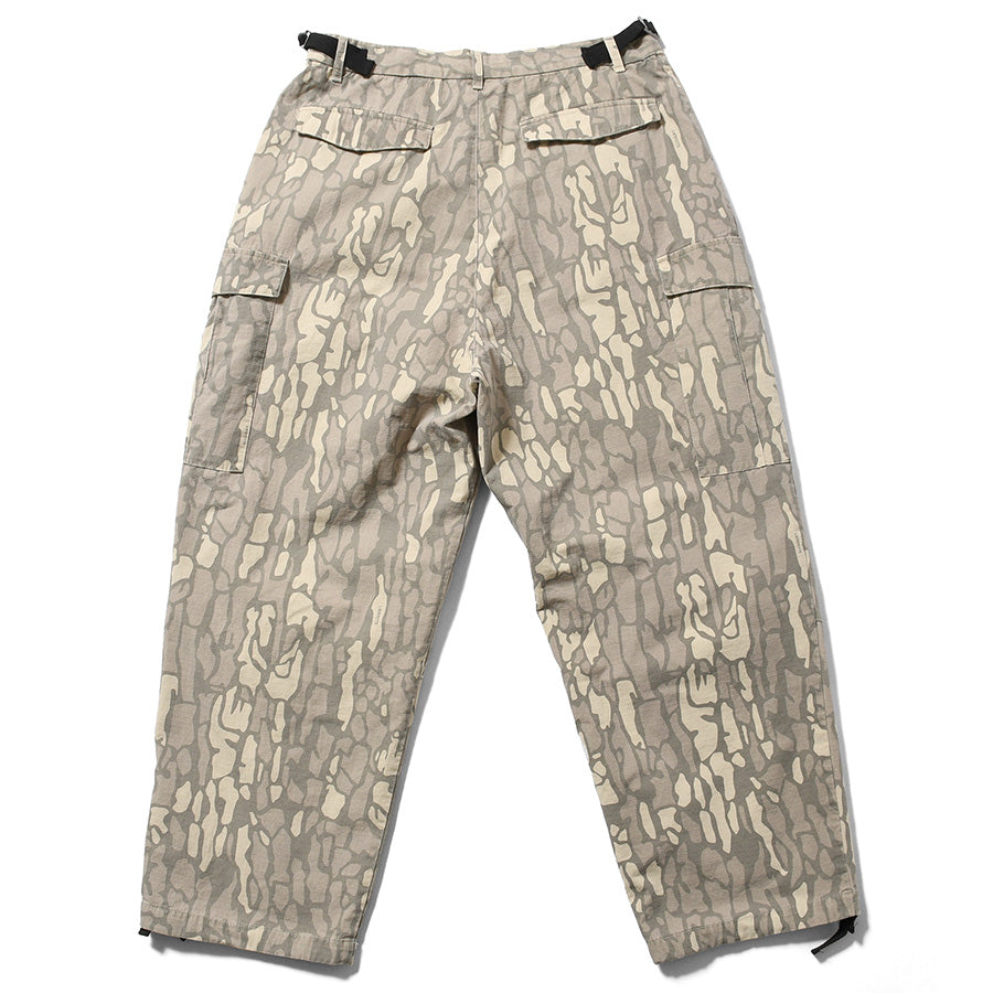 LFYT（エルエフワイティー）WASHED RIPSTOP FIELD CARGO バークカモ 平置き背面 LA261201