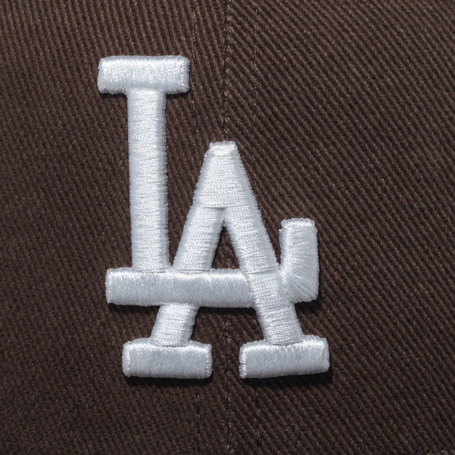 NEW ERA 59FIFTY Deep Brown ロサンゼルス・ドジャース キャップ ブラウン フロントロゴ刺繍 15229114