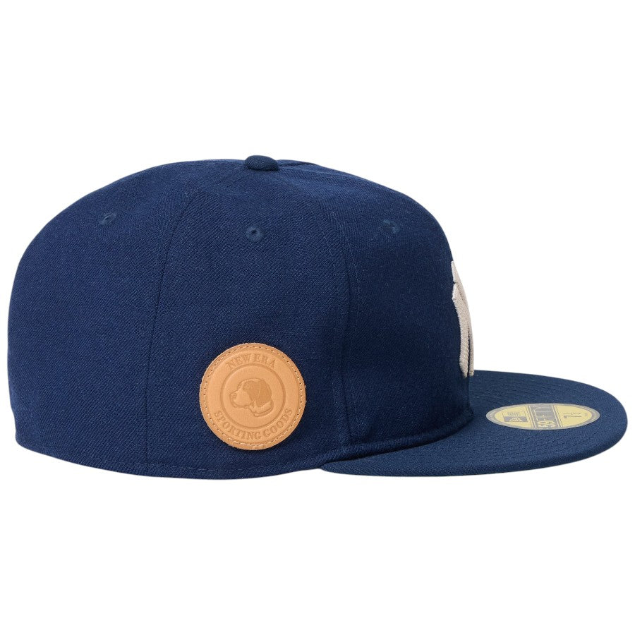 NEW ERA 59FIFTY Direction by Takayuki Ohashi Dog Patch ニューヨーク・ヤンキース オーシャンサイドブルー 左向き レザーパッチ 15171668