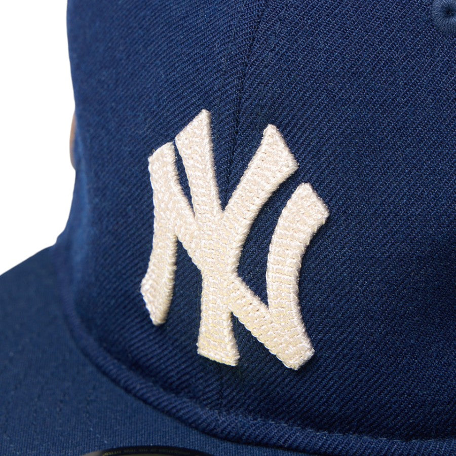 NEW ERA 59FIFTY Direction by Takayuki Ohashi Dog Patch ニューヨーク・ヤンキース オーシャンサイドブルー NYロゴ刺繍詳細 15171668
