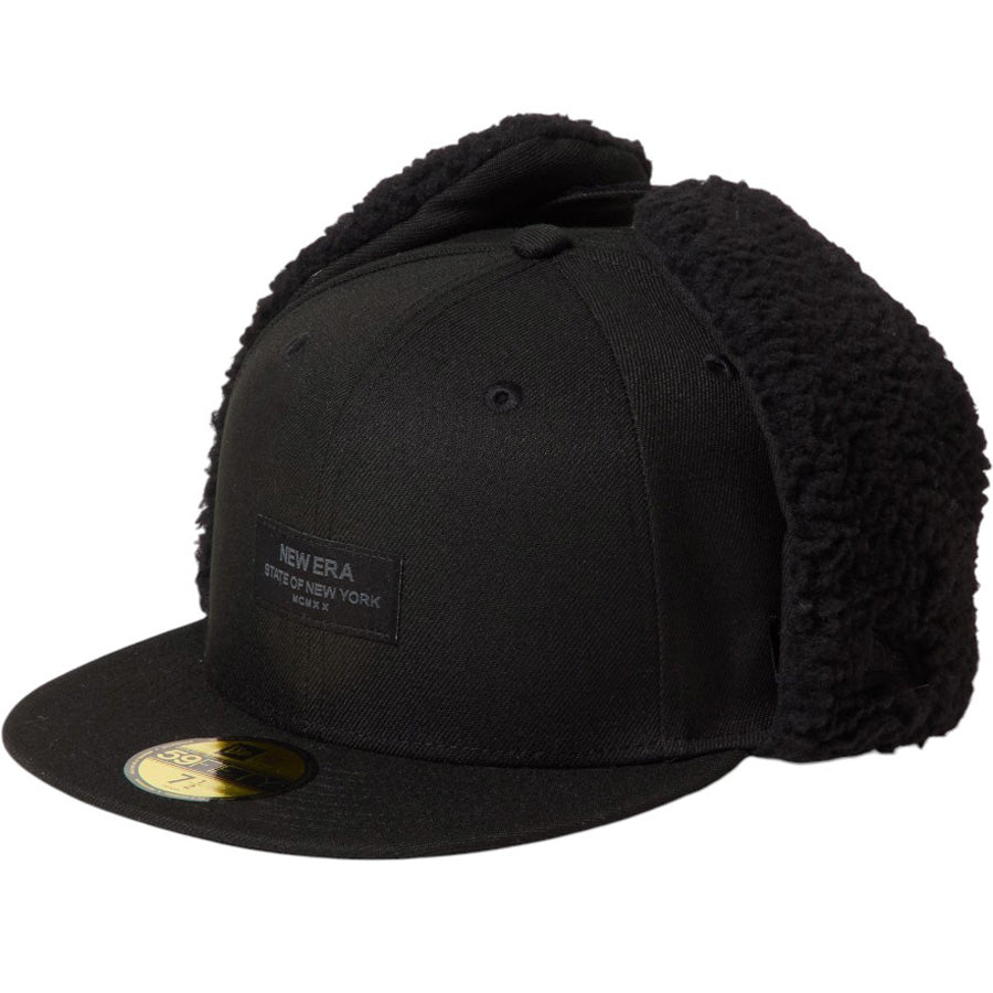 NEW ERA 59FIFTY Dog Ear ドッグイヤー Black Patch キャップ ブラック 左斜め向き 15137331