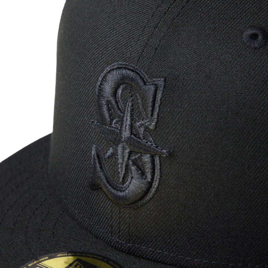 NEW ERA（ニューエラ）59FIFTY シアトル・マリナーズ ロゴ刺繍 フロントディテール
