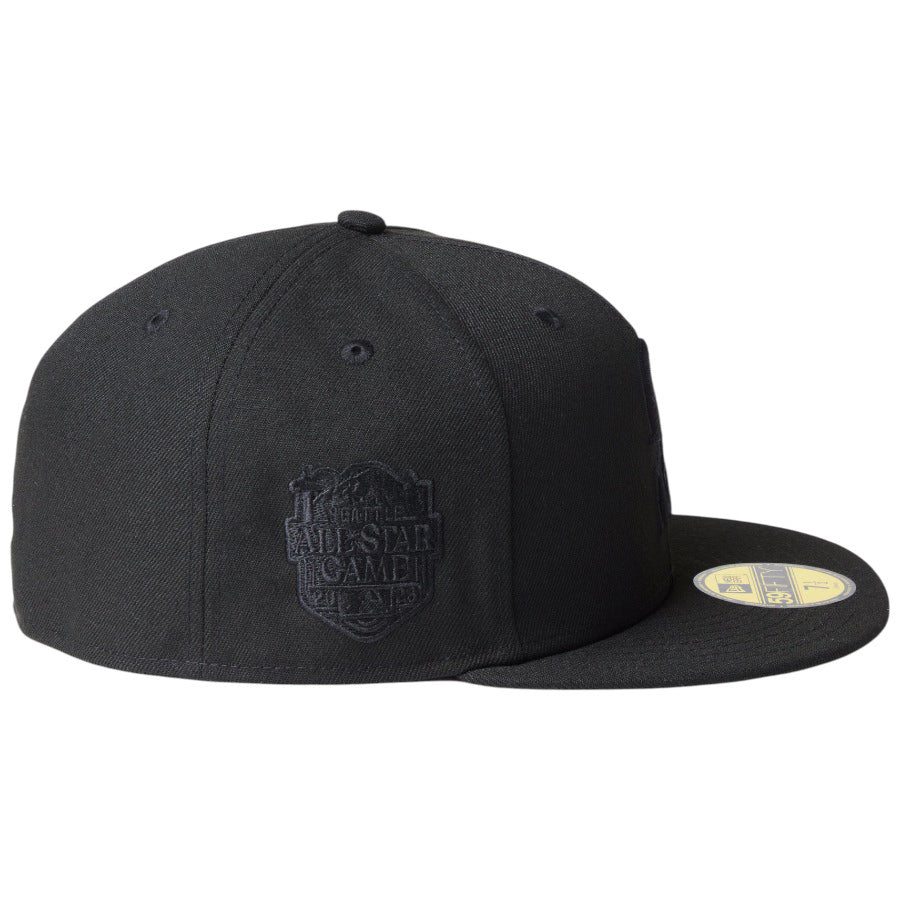 NEW ERA（ニューエラ）59FIFTY MLB Black on Black ブラック 右サイドパッチ刺繍