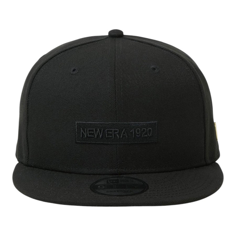 NEW ERA 9FIFTY Metal Flag NEW ERA 1920 ブラック/ゴールド 正面 キャップ 15137010