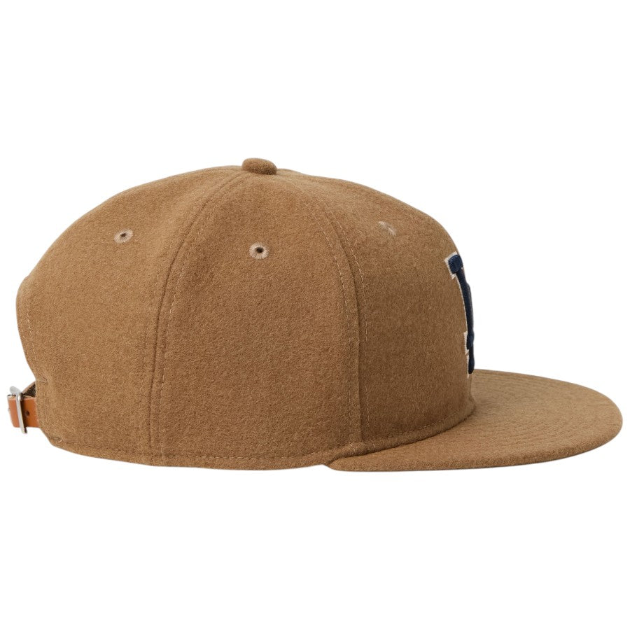 NEW ERA 9FIFTY MLB Wool Melton ロサンゼルス・ドジャース キャップ ベージュ 右向き 15136999