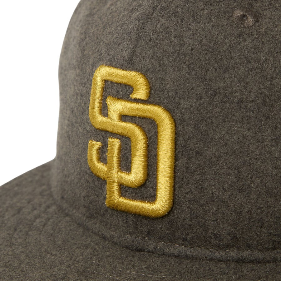 NEW ERA 9FIFTY MLB Wool Melton サンディエゴ・パドレス キャップ カーキ フロントロゴ刺繍 15136996
