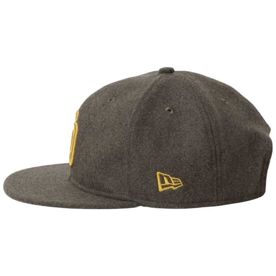 NEW ERA 9FIFTY MLB Wool Melton サンディエゴ・パドレス キャップ カーキ 左向き NEフラッグロゴ刺繍 15136996
