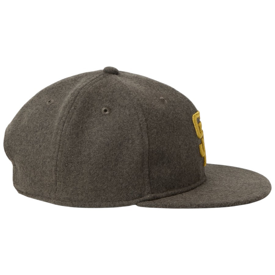 NEW ERA 9FIFTY MLB Wool Melton サンディエゴ・パドレス キャップ カーキ 右向き 15136996