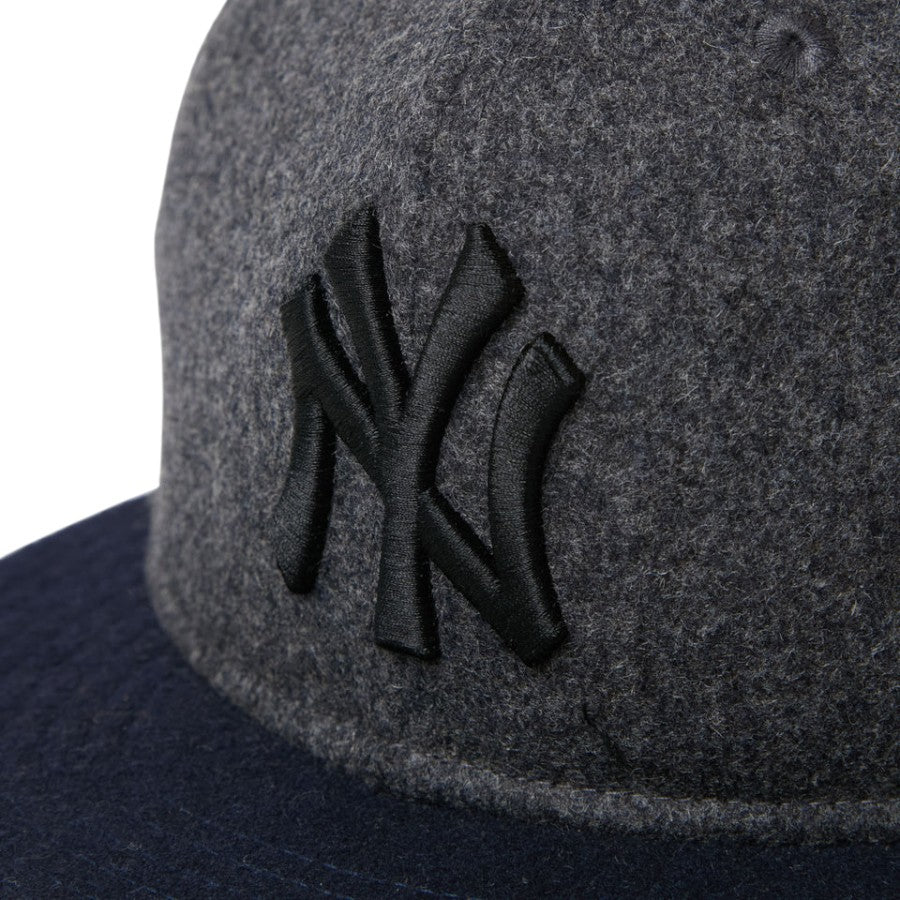 NEW ERA 9FIFTY MLB Wool Melton ニューヨーク・ヤンキース キャップ グレー/ネイビー フロントロゴ刺繍 15136997