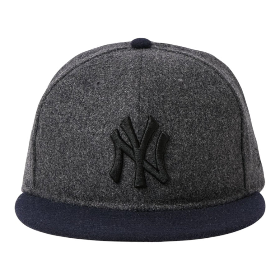 NEW ERA 9FIFTY MLB Wool Melton ニューヨーク・ヤンキース キャップ グレー/ネイビー 正面 15136997