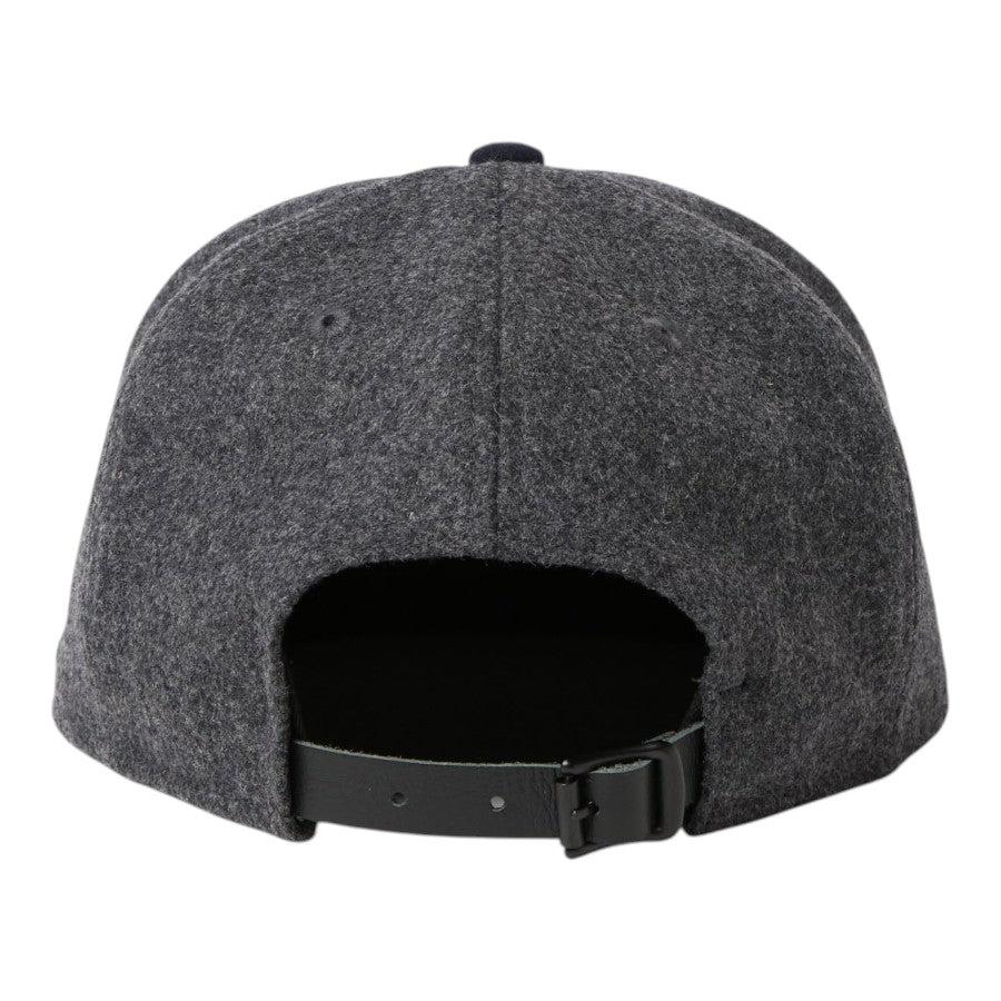 NEW ERA 9FIFTY MLB Wool Melton ニューヨーク・ヤンキース キャップ グレー/ネイビー 背面 レザーストラップ 15136997