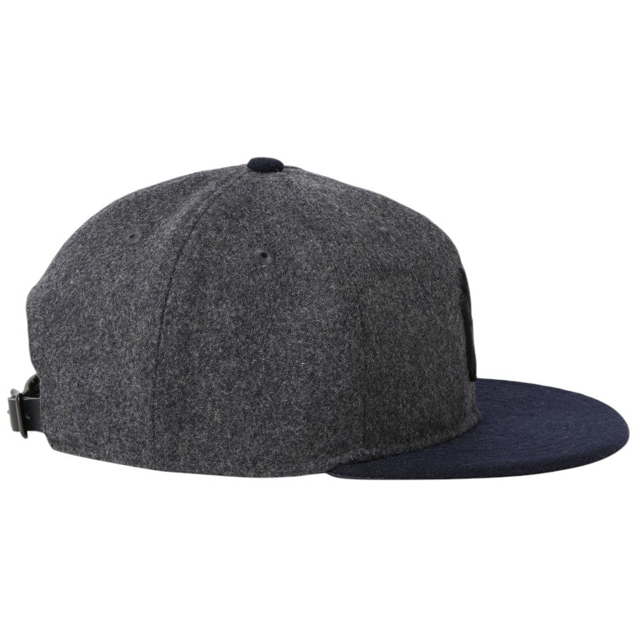 NEW ERA 9FIFTY MLB Wool Melton ニューヨーク・ヤンキース キャップ グレー/ネイビー 右向き 15136997