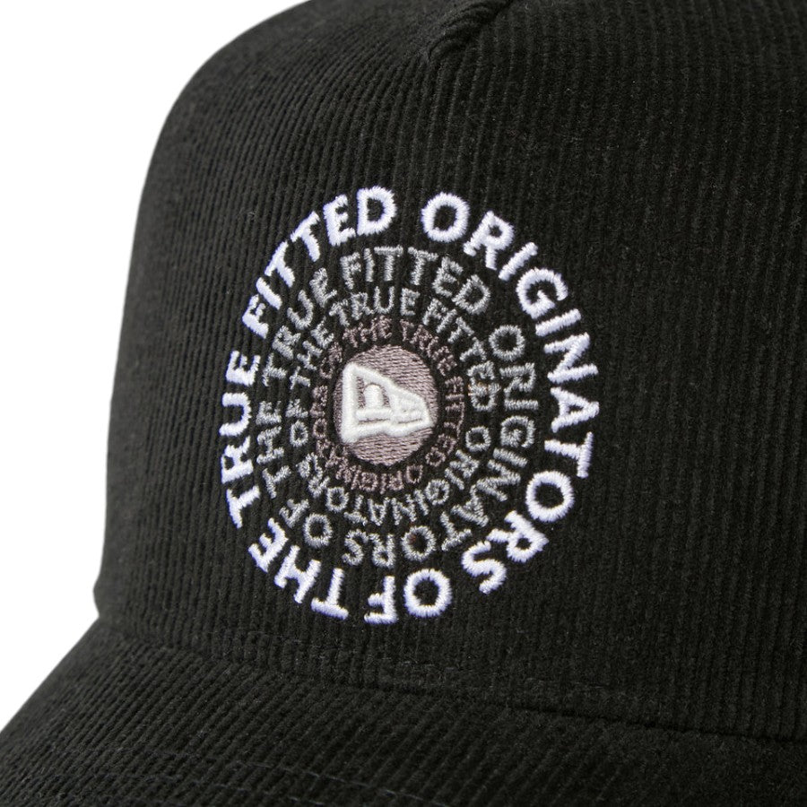NEW ERA 9FORTY A-Frame Corduroy OOTTF ブラック フロントロゴ詳細 15137091