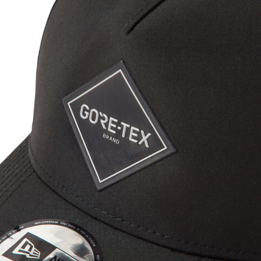 NEW ERA 9FORTY A-Frame GORE-TEX 2L TPU キャップ ブラック フロントロゴ詳細 15125121