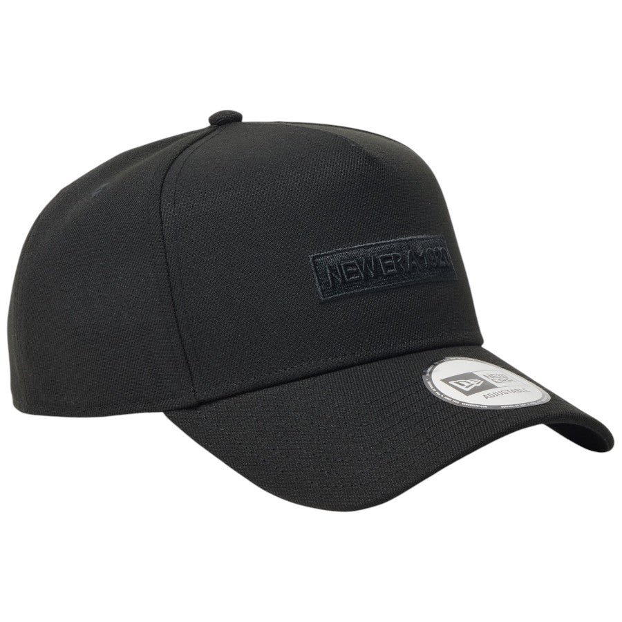 NEW ERA 9FORTY A-Frame Metal Flag キャップ ブラック/ゴールド 右斜め 15137133