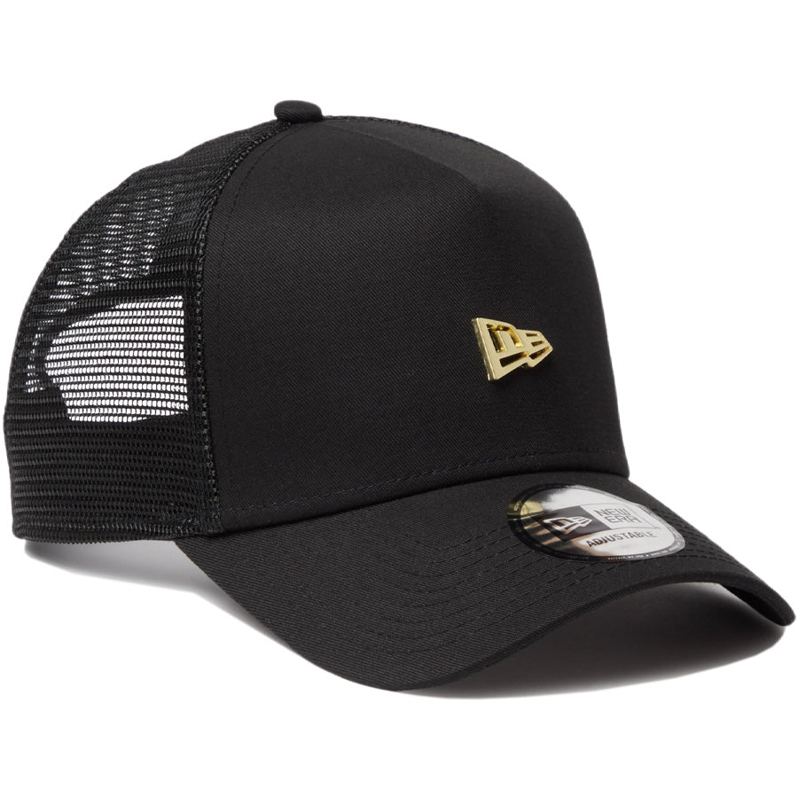 NEW ERA 9FORTY A-Frame Metal Flag ブラック 右斜め