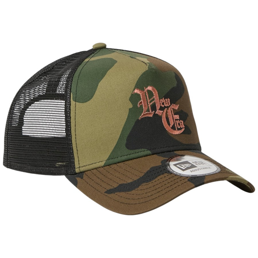 NEW ERA 9FORTY A-Frame Old English メッシュキャップ ウッドランドカモ 右斜め 15137092