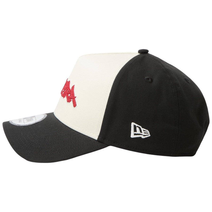 NEW ERA 9FORTY A-Frame Tagging Logo キャップ ブラック/クローム 左向き NEフラッグロゴ刺繍 15137116