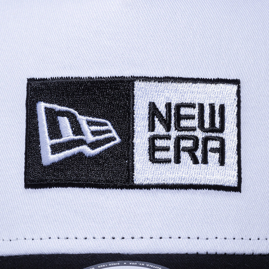 NEW ERA 9FORTY A-Frame トラッカー ボックスロゴ ホワイトパネル/ブラック フロントロゴ刺繍 14525000