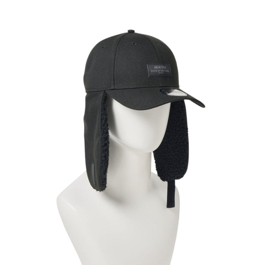 NEW ERA 9FORTY Dog Ear ドッグイヤー Black Patch キャップ ブラック マネキン 右斜め向き 15137032