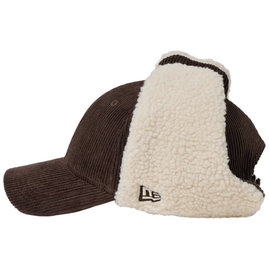 NEW ERA 9FORTY Dog Ear ドッグイヤー コーデュロイ キャップ ダークブラウン 左向き NEフラッグロゴ刺繍 15137034