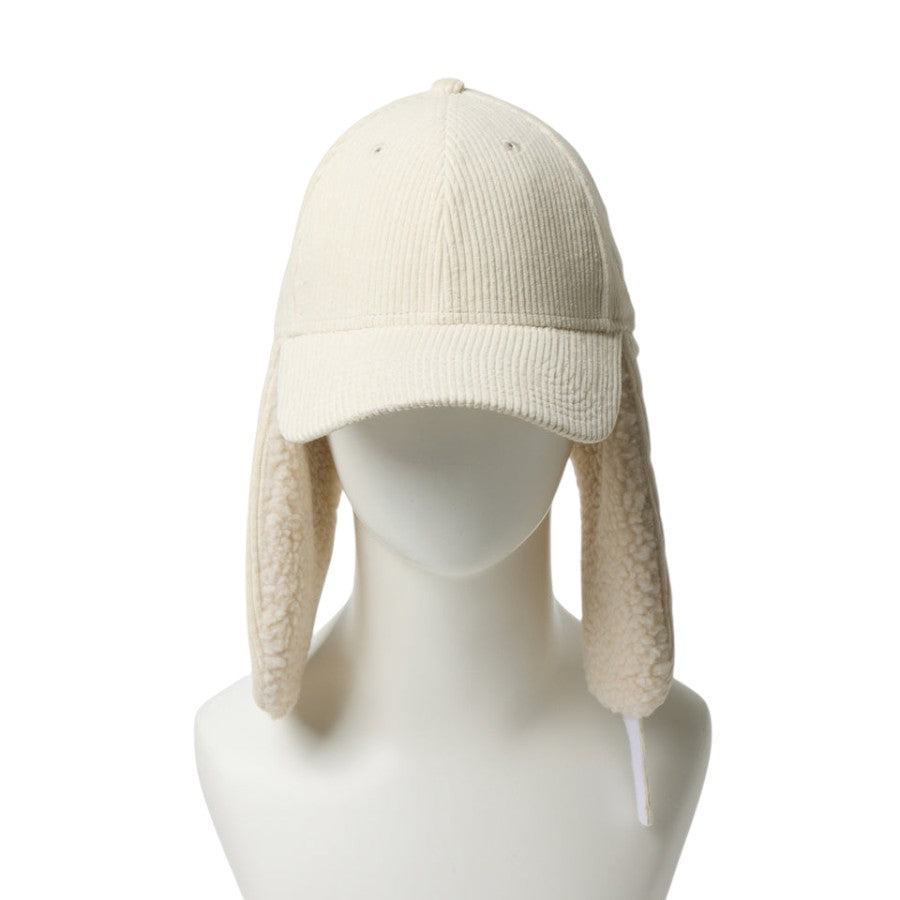 NEW ERA 9FORTY Dog Ear ドッグイヤー コーデュロイ キャップ アイボリー マネキン 正面 イヤーフラップを垂らした状態 15137033