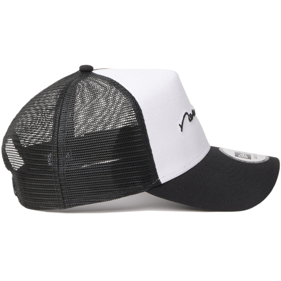 NEW ERA 9FORTY Handwritten Logo ホワイト/ブラック 右向き