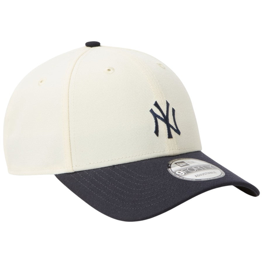 NEW ERA（ニューエラ）9FORTY MLB 2-Tone ヤンキース クロームホワイト/ネイビー 右斜め 15137071