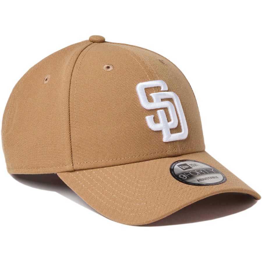 NEW ERA 9FORTY サンディエゴ・パドレス カーキ ホワイト 右斜め