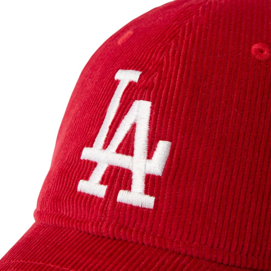 NEW ERA 9TWENTY Corduroy ドジャース キャップ スカーレット フロントロゴ詳細 15137270
