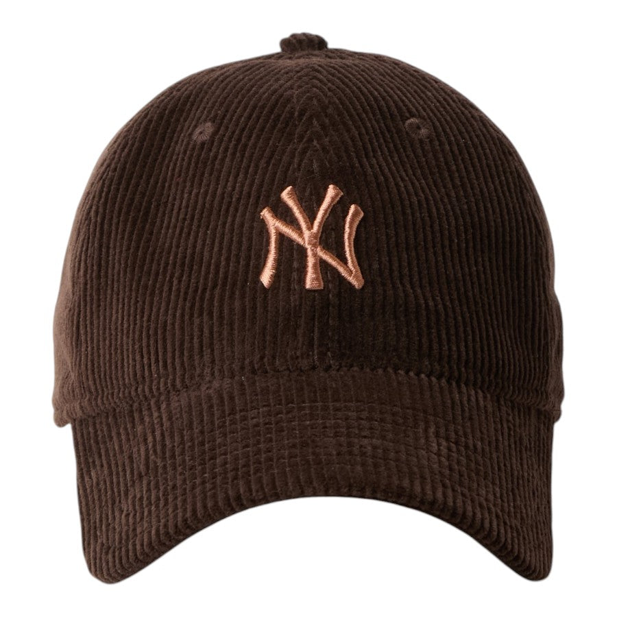 NEW ERA 9TWENTY Corduroy コーデュロイ ニューヨーク・ヤンキース キャップ ブラウン 正面 15137245
