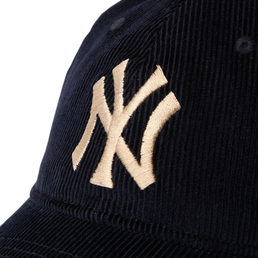 NEW ERA 9TWENTY Corduroy ニューヨーク・ヤンキース キャップ ネイビー フロントロゴ詳細 15137234