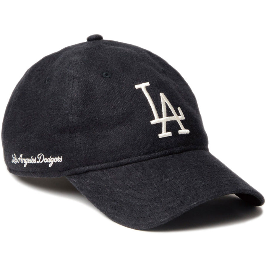NEW ERA 9TWENTY キャップ ブラック 左斜め