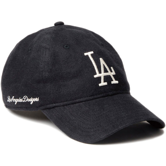 NEW ERA 9TWENTY キャップ ブラック 左斜め