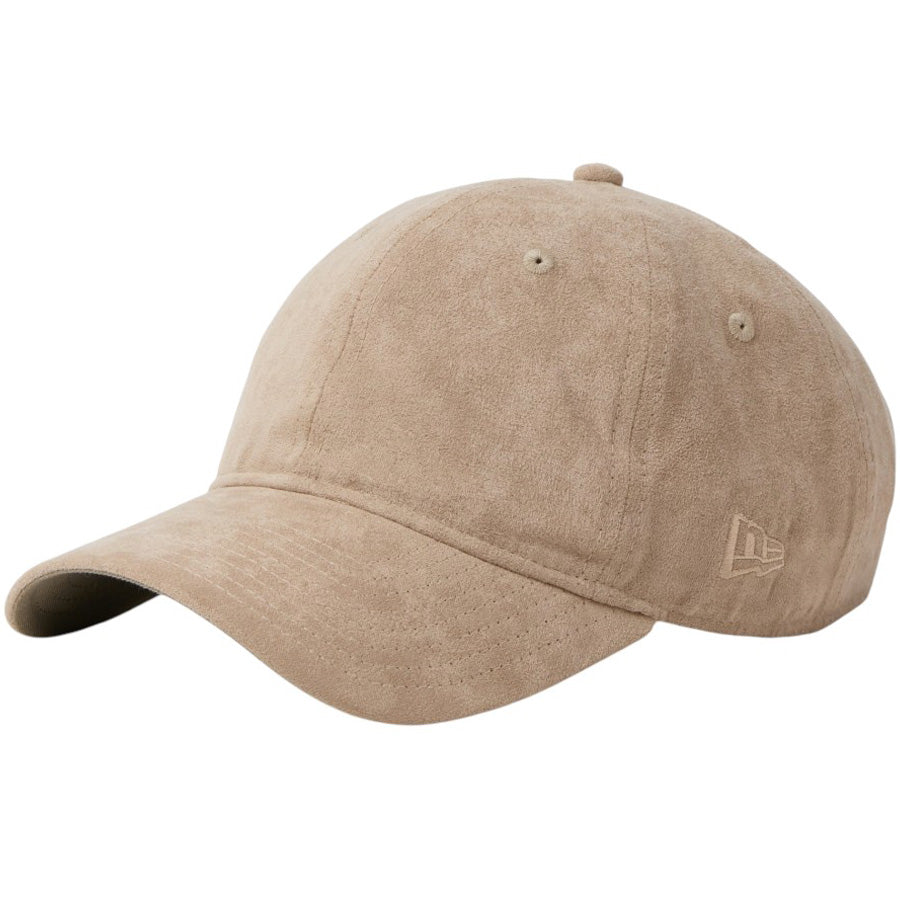 NEW ERA 9TWENTY Synthetic Suede スウェード キャップ ベージュ 左斜め向き 15137313