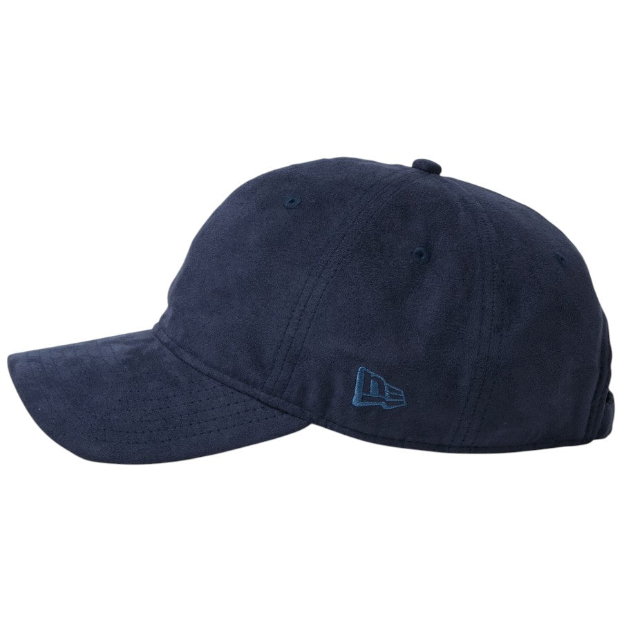 NEW ERA 9TWENTY Synthetic Suede スウェード キャップ ネイビー 左向き NEフラッグロゴ刺繍 15137310